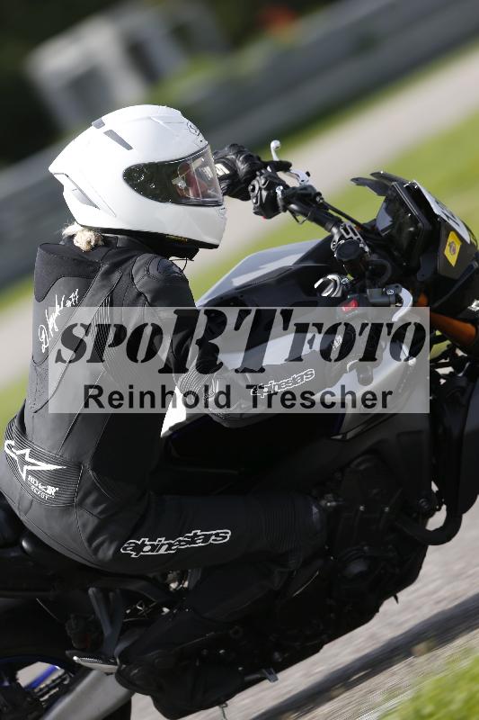 /Archiv-2025/53 16.09.2025 Track Day Domi Aegerter ADR/Gruppe gelb/120